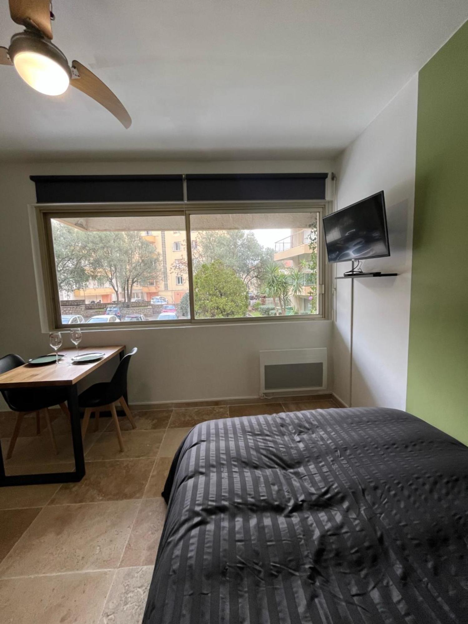 Appartement Douillet En Ville Аячо Екстериор снимка
